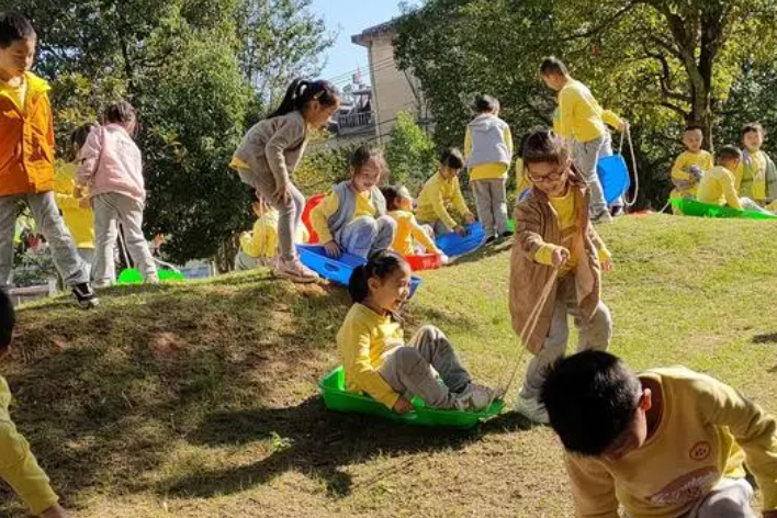 玩小幼稚6一8岁孩子好玩的游戏